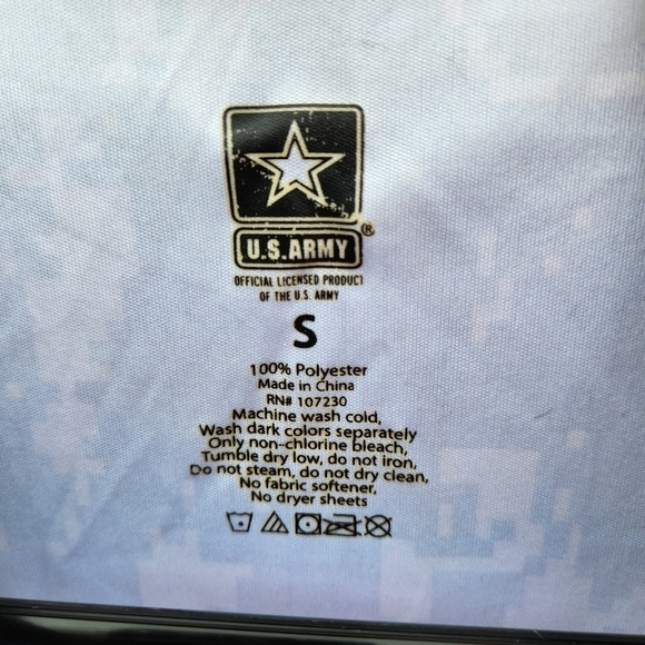 Army Camo Athletic T Shirt - Picture 4 of 6